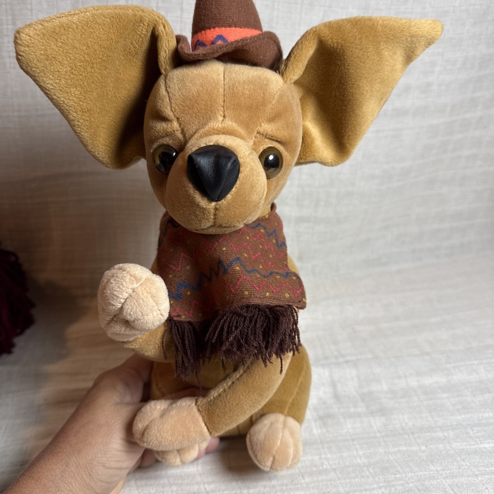 Taco Bell Chihuahua Plush Toy With Sombrero And Poncho 12 inch tall